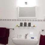 Wohung Mit Balkon Und Garten Nahe Stadtgrenze By Interhome アパート *