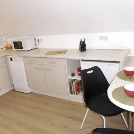 Wohung Mit Balkon Und Garten Nahe Stadtgrenze By Interhome