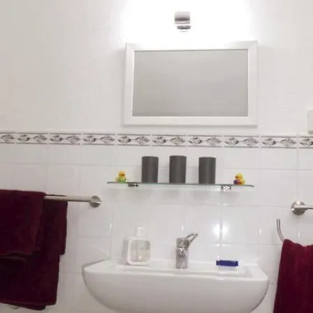 Wohung Mit Balkon Und Garten Nahe Stadtgrenze By Interhome Apartment *