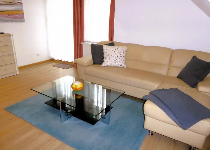 Wohung Mit Balkon Und Garten Nahe Stadtgrenze By Interhome *