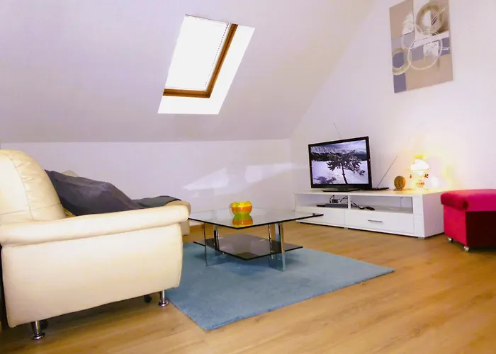 Wohung Mit Balkon Und Garten Nahe Stadtgrenze By Interhome *