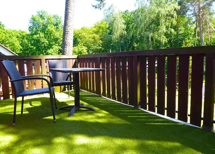 Wohung Mit Balkon Und Garten Nahe Stadtgrenze By Interhome شقة *