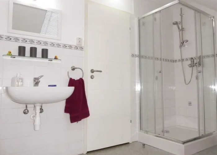 Wohung Mit Balkon Und Garten Nahe Stadtgrenze By Interhome *